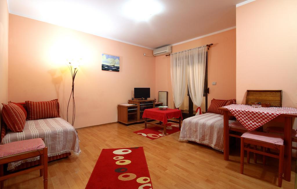Guesthouse Bmb Bagaric Budva Værelse billede